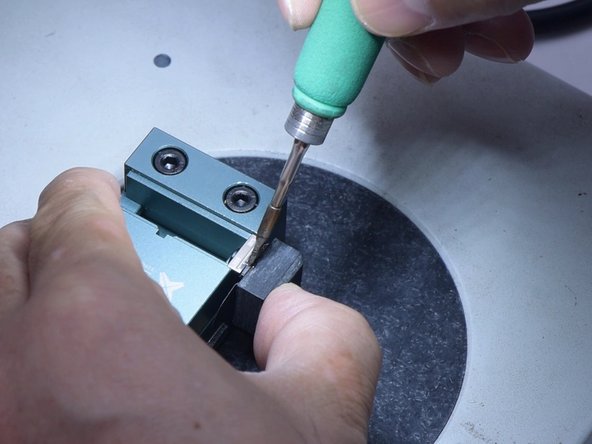 iPhone DIY Night Vision Camera and Massive External Battery Pack: 4 단계, 이미지 3개 중 2개