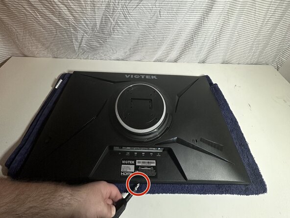 Viotek Gaming Monitor W2711SE Back Panel Attachment Latch Repair: crwdns2935265:03crwdnd2935265:02crwdnd2935265:03crwdne2935265:0