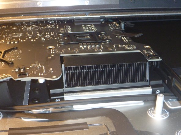 iMac Intel 27" EMC 2639 Stand Replacement, Modified VESA mount adaptor in place: crwdns2935265:07crwdnd2935265:03crwdnd2935265:03crwdne2935265:0