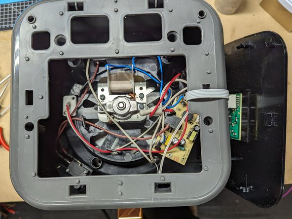 Deime Air Fryer RA410DV interlock switch fix, Dissassaembly: crwdns2935265:03crwdnd2935265:03crwdnd2935265:03crwdne2935265:0