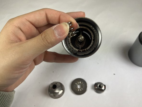 How to Unjam and Clean a DiseZeit Z1M: crwdns2935265:08crwdnd2935265:02crwdnd2935265:02crwdne2935265:0