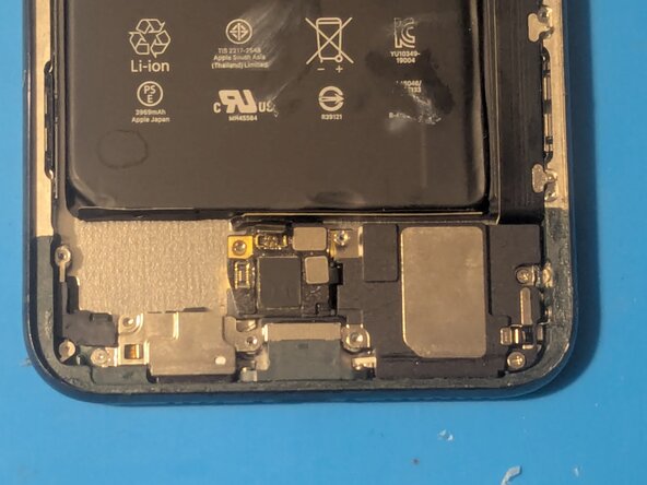 iPhone 11 Pro Max Lightning Connector Assembly Replacement, Unscrew the loudspeaker: step 34, image 2 of 2