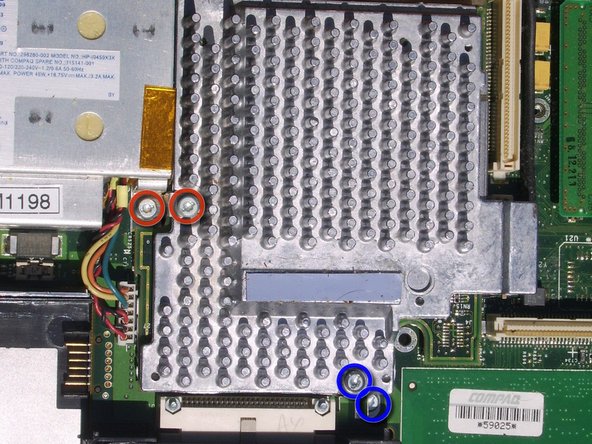 Disassembling the Compaq Armada 7800: crwdns2935265:024crwdnd2935265:01crwdnd2935265:03crwdne2935265:0