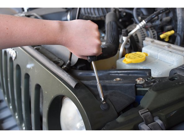 2007-2012 Jeep Wrangler Headlight Replacement: crwdns2935265:03crwdnd2935265:02crwdnd2935265:03crwdne2935265:0