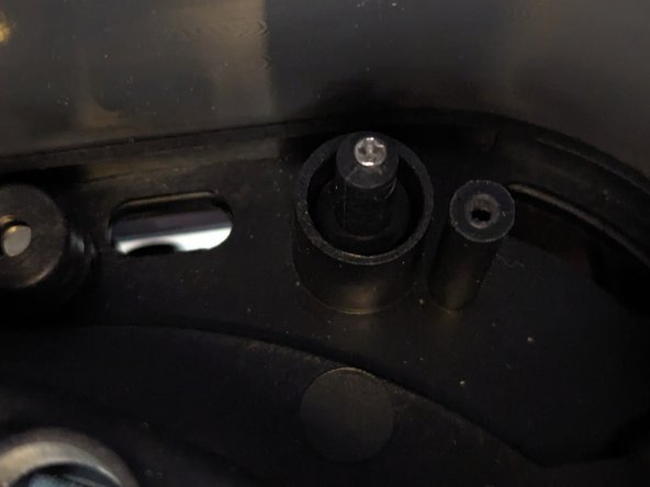 Deime Air Fryer RA410DV interlock switch fix, Add a screw to the interlock pin: crwdns2935265:06crwdnd2935265:03crwdnd2935265:03crwdne2935265:0