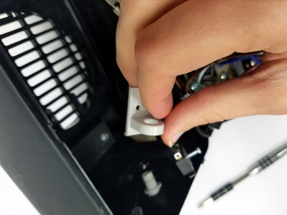 Insignia NS-HTMC01-B Tip-Over Safety Switch Replacement: crwdns2935265:04crwdnd2935265:03crwdnd2935265:03crwdne2935265:0