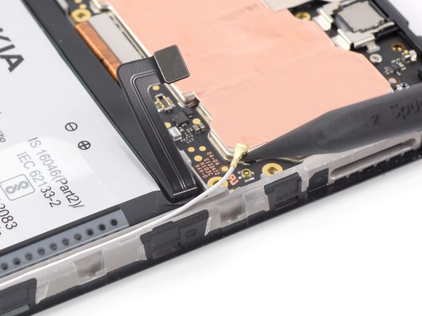 Nokia G22 Screen Assembly Replacement, Disconnect the antenna cable: crwdns2935265:020crwdnd2935265:02crwdnd2935265:02crwdne2935265:0