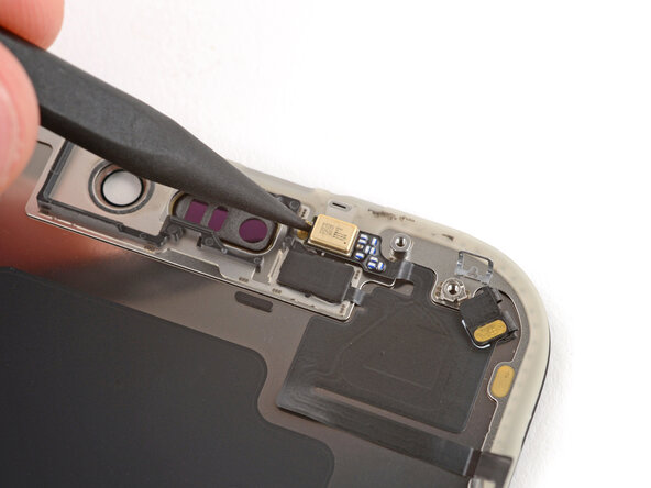 iPhone 17 Pro Max Screen Replacement, Pry up the sensors: crwdns2935265:027crwdnd2935265:01crwdnd2935265:03crwdne2935265:0