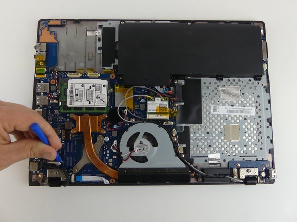 Samsung NP-QX411L Screen Replacement: crwdns2935265:011crwdnd2935265:02crwdnd2935265:03crwdne2935265:0