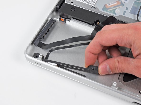 MacBook Pro 15" Unibody Mid 2010 Upper Case Replacement: crwdns2935265:031crwdnd2935265:02crwdnd2935265:02crwdne2935265:0