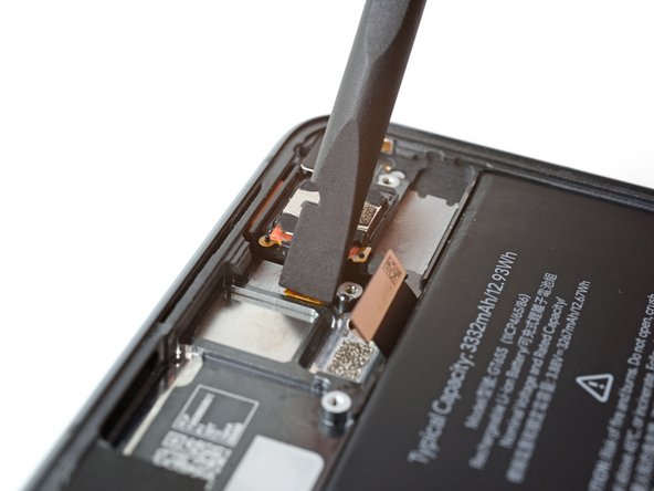 How to Apply New Earpiece Speaker Adhesive in Your Google Pixel Fold, Secure the earpiece speaker: crwdns2935265:05crwdnd2935265:03crwdnd2935265:03crwdne2935265:0