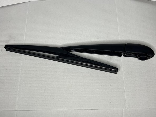 2010 Toyota Matrix Rear Windshield Wiper Replacement: crwdns2935265:07crwdnd2935265:02crwdnd2935265:02crwdne2935265:0