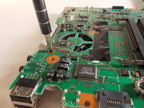 Fujitsu Lifebook S6120 Fan Replacement, Fan: crwdns2935265:020crwdnd2935265:03crwdnd2935265:03crwdne2935265:0