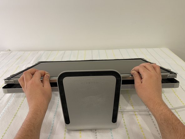 Apple LED Cinema Display 27" LED Panel Replacement: crwdns2935265:05crwdnd2935265:03crwdnd2935265:03crwdne2935265:0