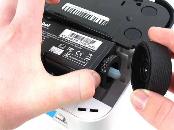 iRobot Braava Jet 240 Wheel Replacement: crwdns2935265:08crwdnd2935265:03crwdnd2935265:03crwdne2935265:0