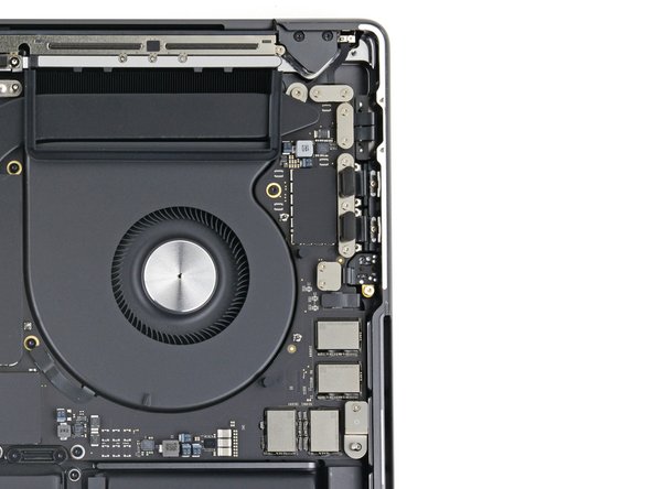 MacBook Pro 16" Late 2023 Logic Board Replacement, Unfasten the right-side cable covers: passo 31, immagine 2 di 2