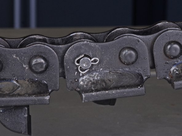 Barreto Trencher E718MTH4S 2016 Chain Roller Spacer Replacement, Reassembly note: step 5, image 3 of 3