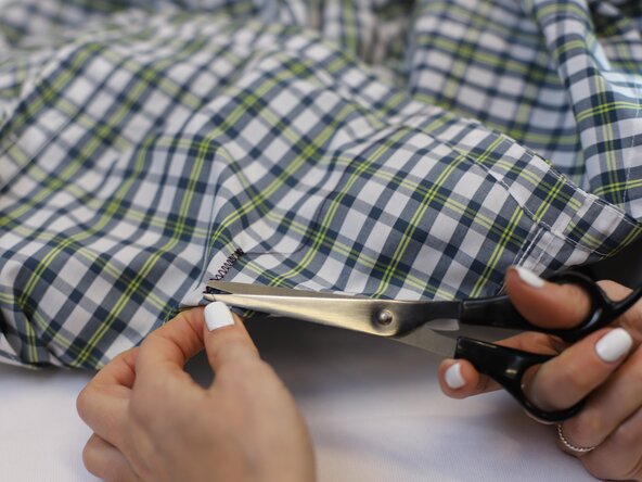 How to repair a hole in woven textile (using a sewing machine), Clean the area: step 4, image 3 of 3