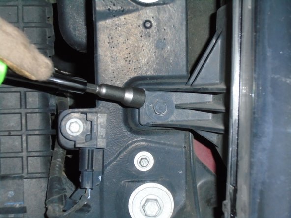 2009-2014 Ford F-150 Headlight Replacement: step 5, image 3 of 3