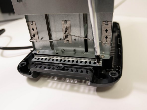Toaster Made by Design model KT-3215 Teardown: stap 0, afbeelding 2 van 2