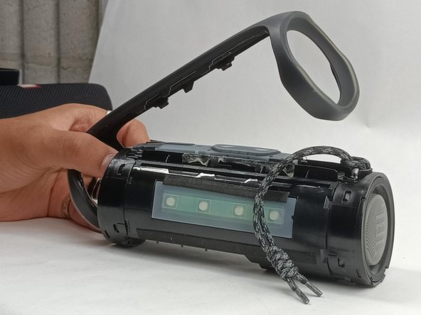 JBL Flip 5 Motherboard Replacement: crwdns2935265:010crwdnd2935265:02crwdnd2935265:02crwdne2935265:0