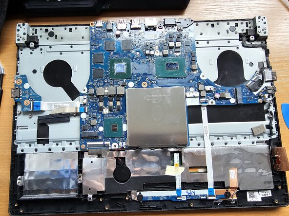 Lenovo Legion Y530-15ICH Upper Case with Keyboard Replacement, Remove the 2.5" SATA disk: crwdns2935265:010crwdnd2935265:03crwdnd2935265:03crwdne2935265:0