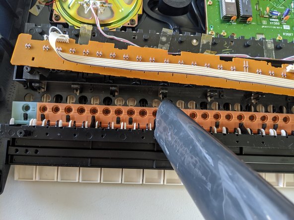 How to Fix a Dead Key on a Yamaha PSR-280 Piano Keyboard: step 6, image 1 of 3