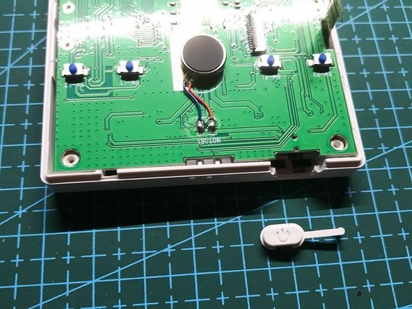 Miyoo Mini拆解, 取下电源键盖: 步骤 12 中的图像 2，2