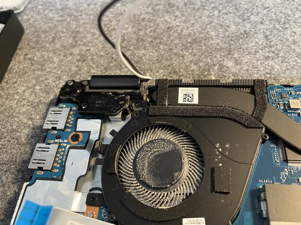 Lenovo Ideapad C340-API or Flex 14-API webcam repair, Unplug the Wi-Fi card: crwdns2935265:06crwdnd2935265:03crwdnd2935265:03crwdne2935265:0