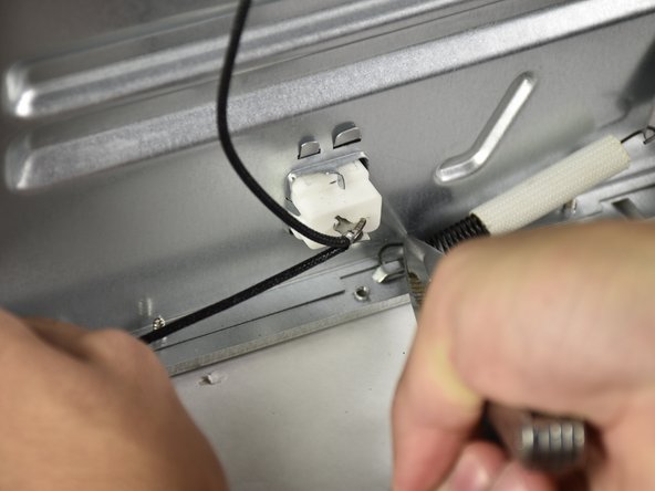 Black and Decker TO1303SB Door Spring Removal/Replacement, Door Spring: crwdns2935265:06crwdnd2935265:02crwdnd2935265:03crwdne2935265:0