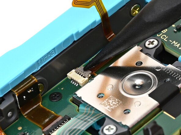 Joy-Con 2 (Left) Joystick Replacement, Connect the trigger board: crwdns2935265:039crwdnd2935265:03crwdnd2935265:03crwdne2935265:0