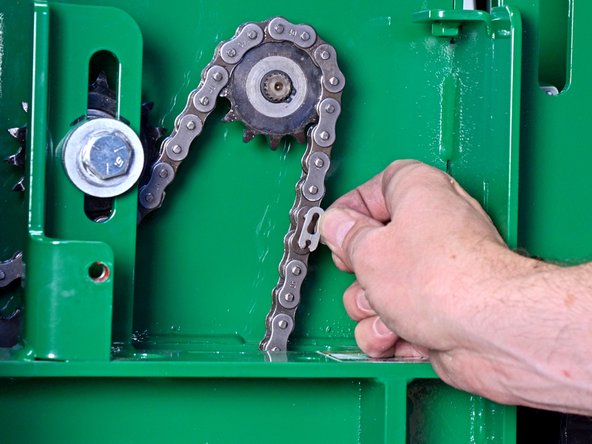 Classen Sod Cutter HSC18AHD 2018 Upper Drive Chain Replacement: crwdns2935265:016crwdnd2935265:02crwdnd2935265:02crwdne2935265:0