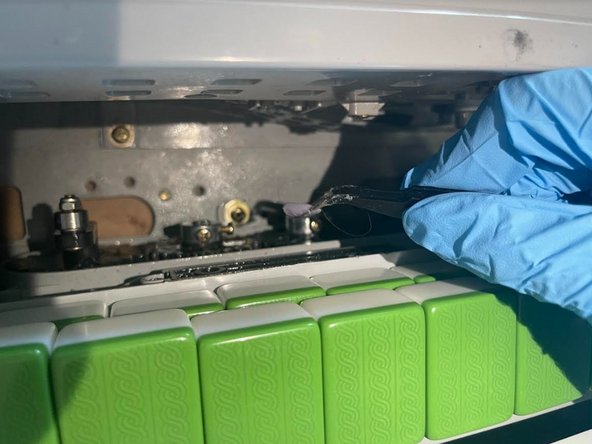 How to Fix a Jammed Mahjong Table: step 4, image 3 of 3