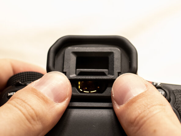Canon EOS 70D Top Cover Replacement, Interface Cover: crwdns2935265:01crwdnd2935265:01crwdnd2935265:02crwdne2935265:0