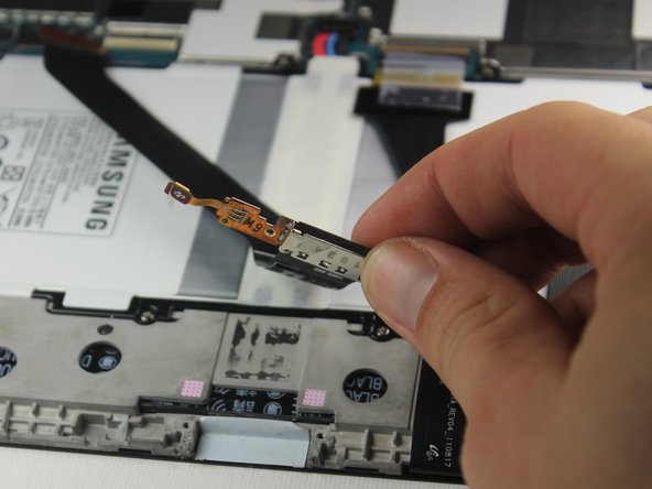 Samsung Galaxy Tab 10.1 4G Charge Port Replacement: crwdns2935265:010crwdnd2935265:03crwdnd2935265:03crwdne2935265:0