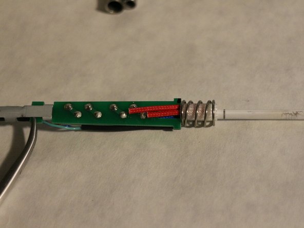 Hakko FX-888D Teardown, Handle disassembly - part 4: step 6, image 3 of 3