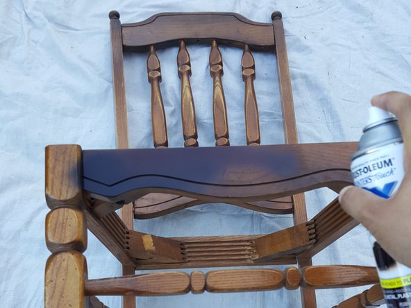 How to Restore a Dining Chair: crwdns2935265:03crwdnd2935265:02crwdnd2935265:03crwdne2935265:0