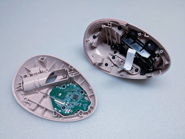 Logitech Lift Teardown, Detaching Ribbon Cable from Sensor Board: crwdns2935265:06crwdnd2935265:03crwdnd2935265:03crwdne2935265:0