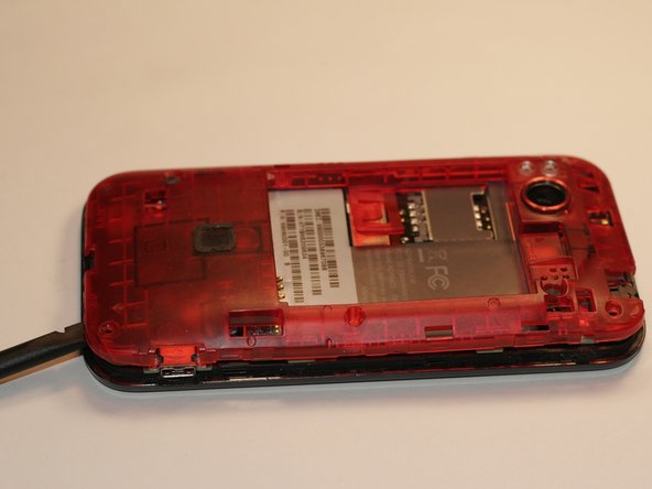 HTC Rezound Front Camera Replacement, Screen: crwdns2935265:03crwdnd2935265:03crwdnd2935265:03crwdne2935265:0