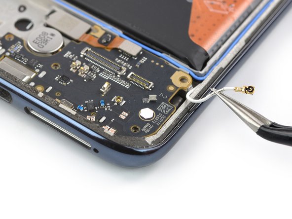 Xiaomi Mi 10 Lite Screen Replacement, Disconnect the coax cable: crwdns2935265:019crwdnd2935265:03crwdnd2935265:03crwdne2935265:0