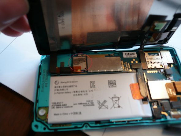 Sony Xperia go Front Glass/Digitizer Replacement: step 3, image 2 of 3