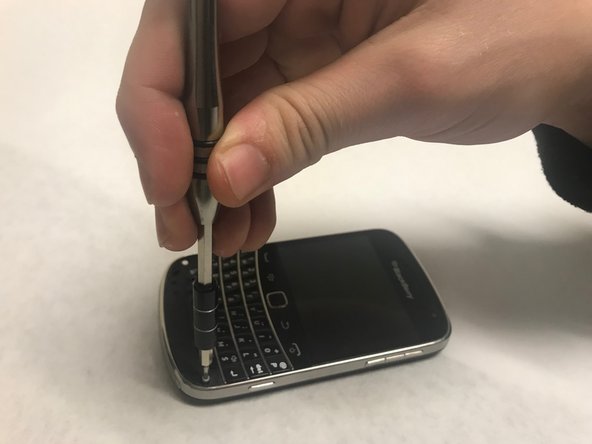 Blackberry Bold 9900 Screen Replacement: step 6, image 2 of 2
