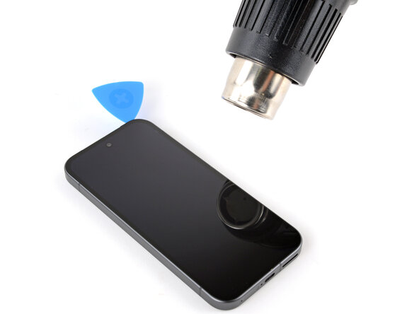 Google Pixel 9a Screen Replacement, Heat the right edge of the screen: crwdns2935265:09crwdnd2935265:02crwdnd2935265:03crwdne2935265:0