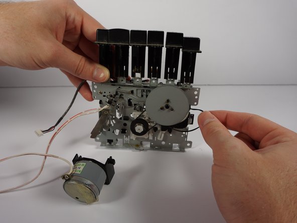 Sony CFD-8 Motor Belt Replacement, Replace Motor Belt: crwdns2935265:09crwdnd2935265:02crwdnd2935265:02crwdne2935265:0