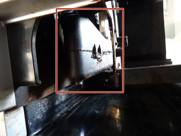 Nivona Caferomatica 770 Drainageventil tauschen, Drainageventil: crwdns2935265:07crwdnd2935265:02crwdnd2935265:03crwdne2935265:0