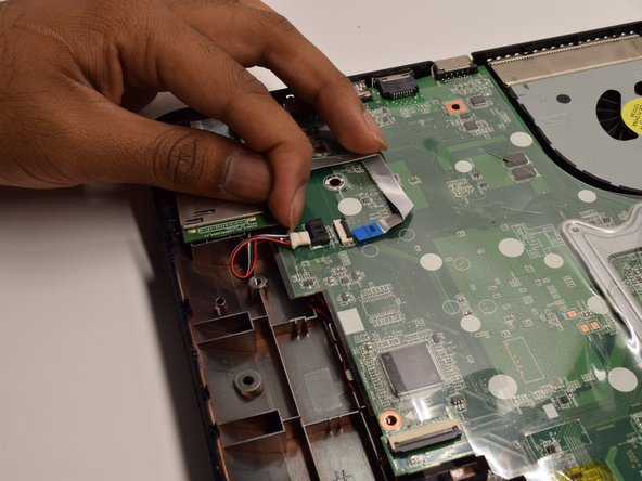 HP Pavilion 15-d017cl Cooling Fan Replacement: crwdns2935265:014crwdnd2935265:02crwdnd2935265:02crwdne2935265:0