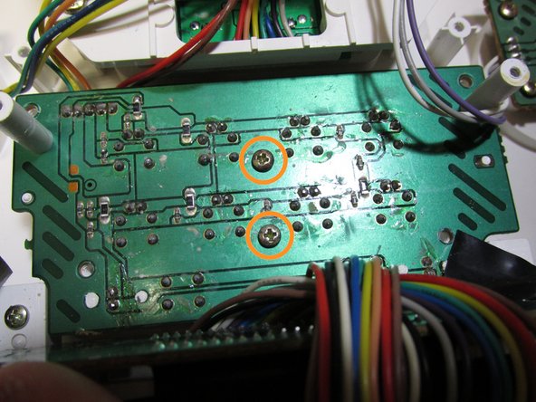 iHome iH5 Display Screen Replacement: crwdns2935265:07crwdnd2935265:03crwdnd2935265:03crwdne2935265:0