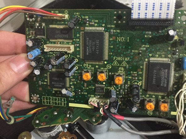 SNK Neo Geo CD Teardown, step 14: crwdns2935265:014crwdnd2935265:02crwdnd2935265:03crwdne2935265:0