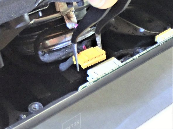 Sony SRS-X55 DC POWER CONNECTION: crwdns2935265:09crwdnd2935265:03crwdnd2935265:03crwdne2935265:0