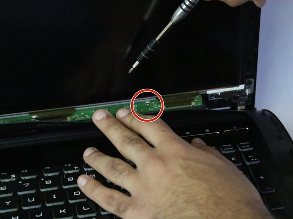 MSI GE62 Apache Pro 004 Screen Replacement: stap 0, afbeelding 2 van 3